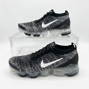 Nike Air VaporMax Flyknit 3 "Oreo"  Women’s Size 7.5